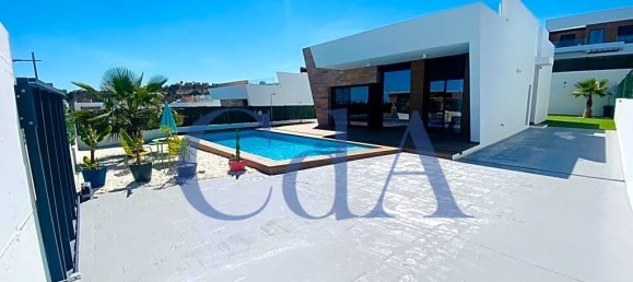 5 Schlafzimmer Villa in Finestrat, Spain, Nr. 5518 18