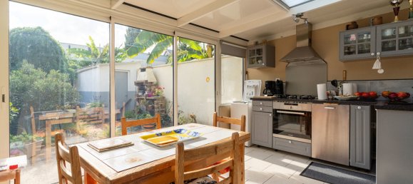 Дом с 2 спальнями в Жуэ-ле-Тур, Франция № 233712 4