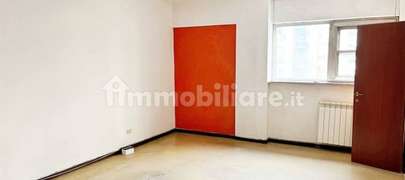 2-salle Bureau à San Giovanni Valdarno, Italy No. 70579 4