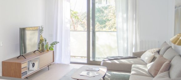 3 bedrooms Apartment in Barcelona, Spain No. 3413 3