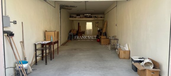 Laden in Qormi, Malta 66m², Nr. 12350 2