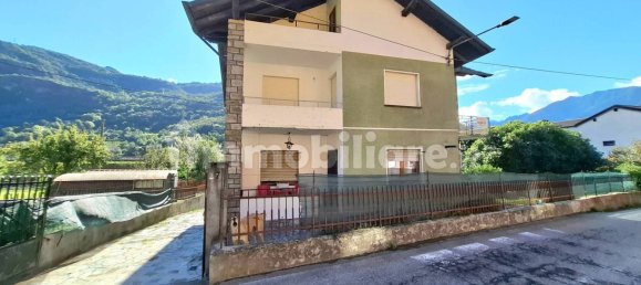 4 bedrooms Apartment in Montjovet, Italy No. 340610 2