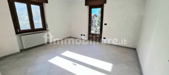 4 bedrooms Apartment in Montjovet, Italy No. 340610 10