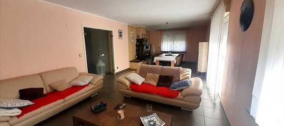 3 bedrooms House in Longuyon, France No. 324779 3