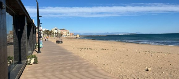 3 bedrooms House in Torrevieja, Spain No. 148245 3