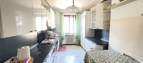 3 bedrooms Apartment in Varese, Italy No. 363527 4