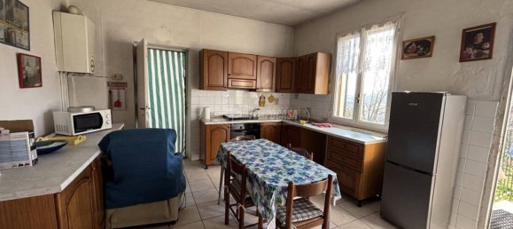 2 bedrooms House in Mombello Monferrato, Italy No. 92433 5