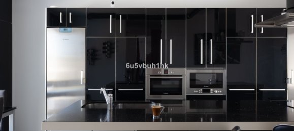 5 bedrooms Villa in Alhaurin de la Torre, Spain No. 135216 2