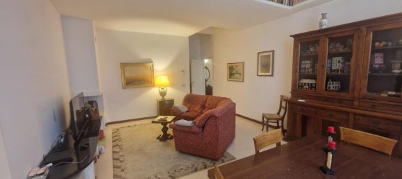 7-salle Appartement à Carrara, Italy No. 32883 4