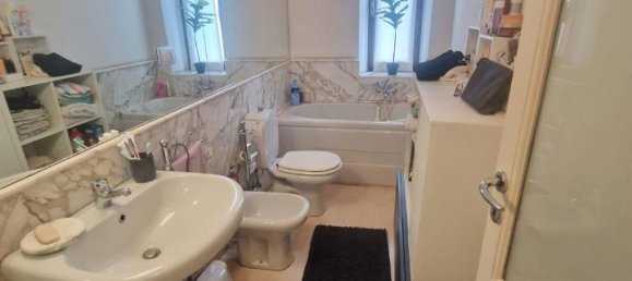 7-salle Appartement à Carrara, Italy No. 32883 20