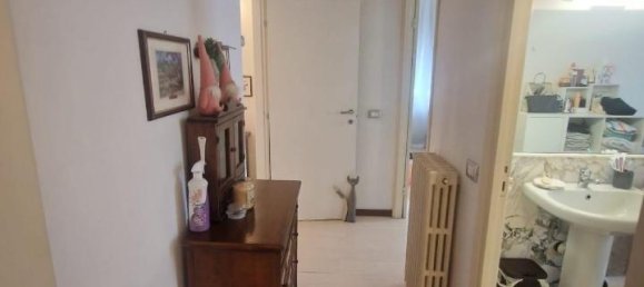 7-salle Appartement à Carrara, Italy No. 32883 14