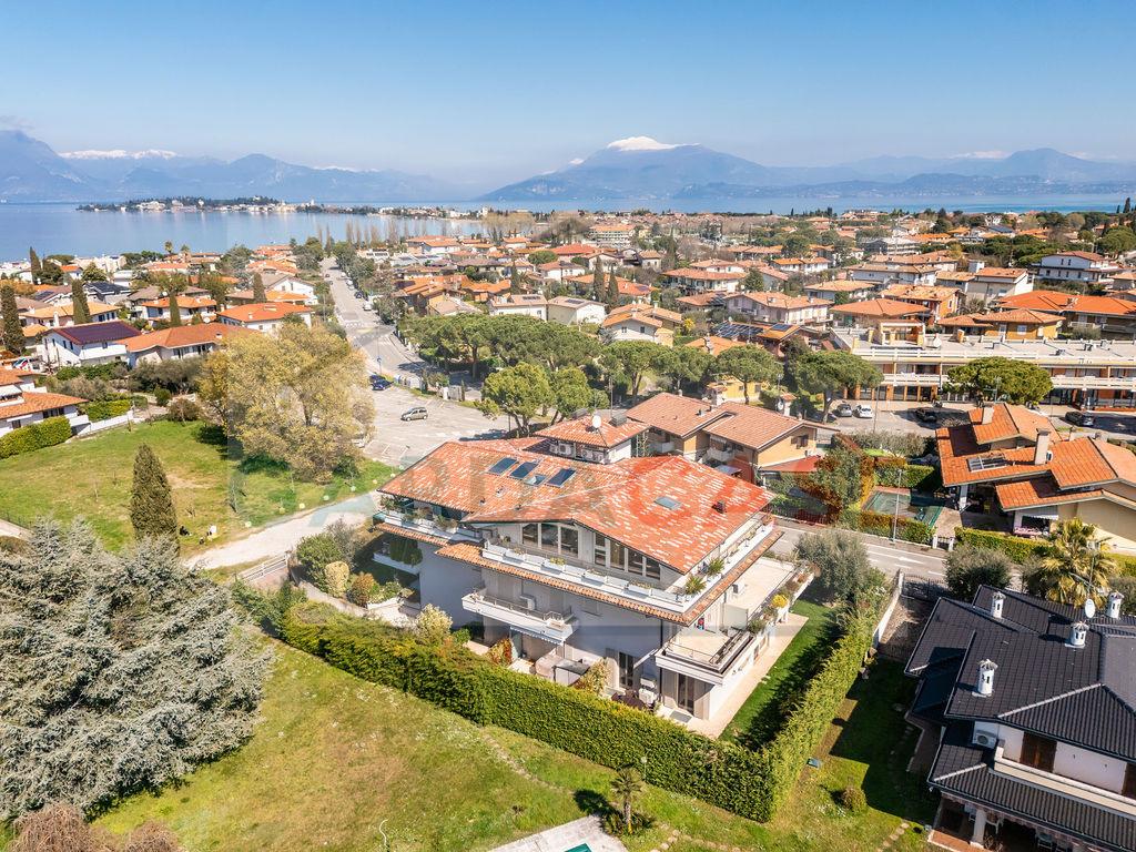 Penthouse de 3 divisões em Sirmione, Italy N.º 41284