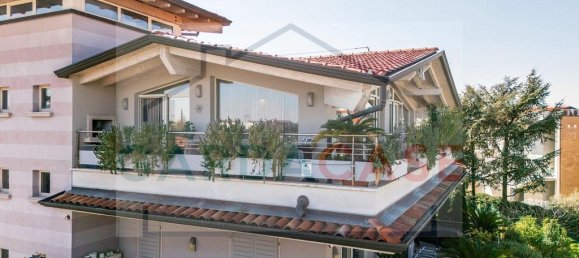 Penthouse de 3 divisões em Sirmione, Italy N.º 41284 26