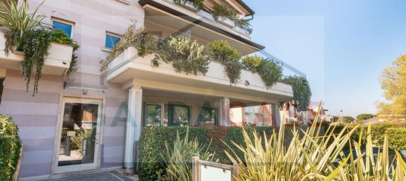 Penthouse de 3 divisões em Sirmione, Italy N.º 41284 30