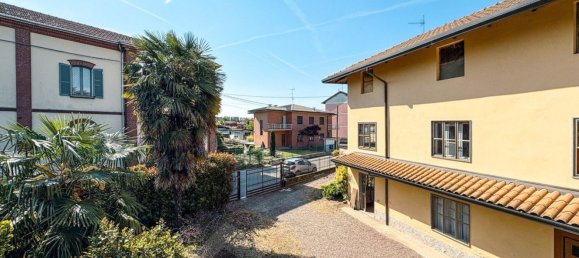 3 bedrooms House in Cavaglio d'Agogna, Italy No. 377485 2