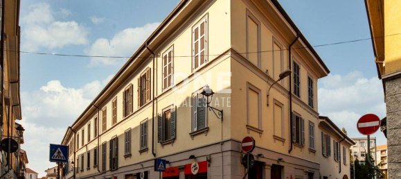 3-salle Propriété commerciale à Monza, Italy No. 6522 2