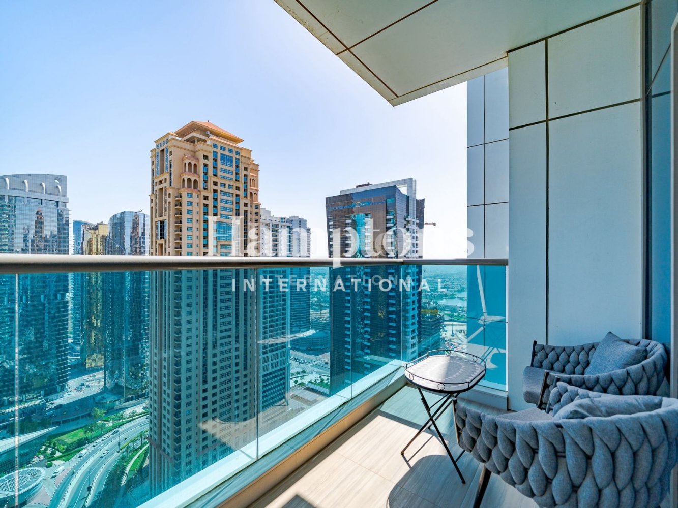 Apartamento T1 em Jumeirah Lake Towers, UAE N.º 182965