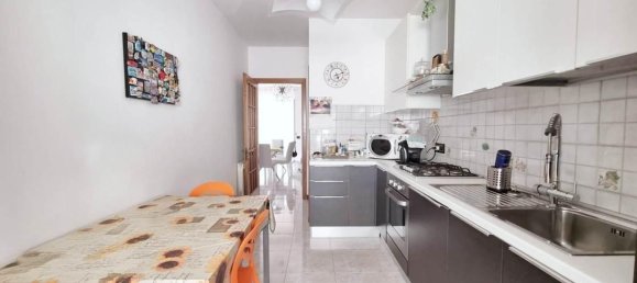 3 chambres Appartement à Massa, Italy No. 376033 2