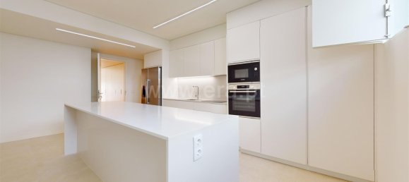 Дуплекс с 5 спальнями в Лиссабон, Португалия № 132673 5