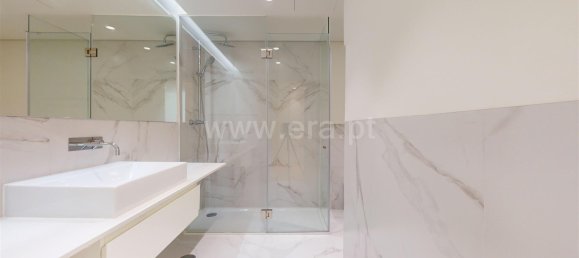 Дуплекс с 5 спальнями в Лиссабон, Португалия № 132673 12