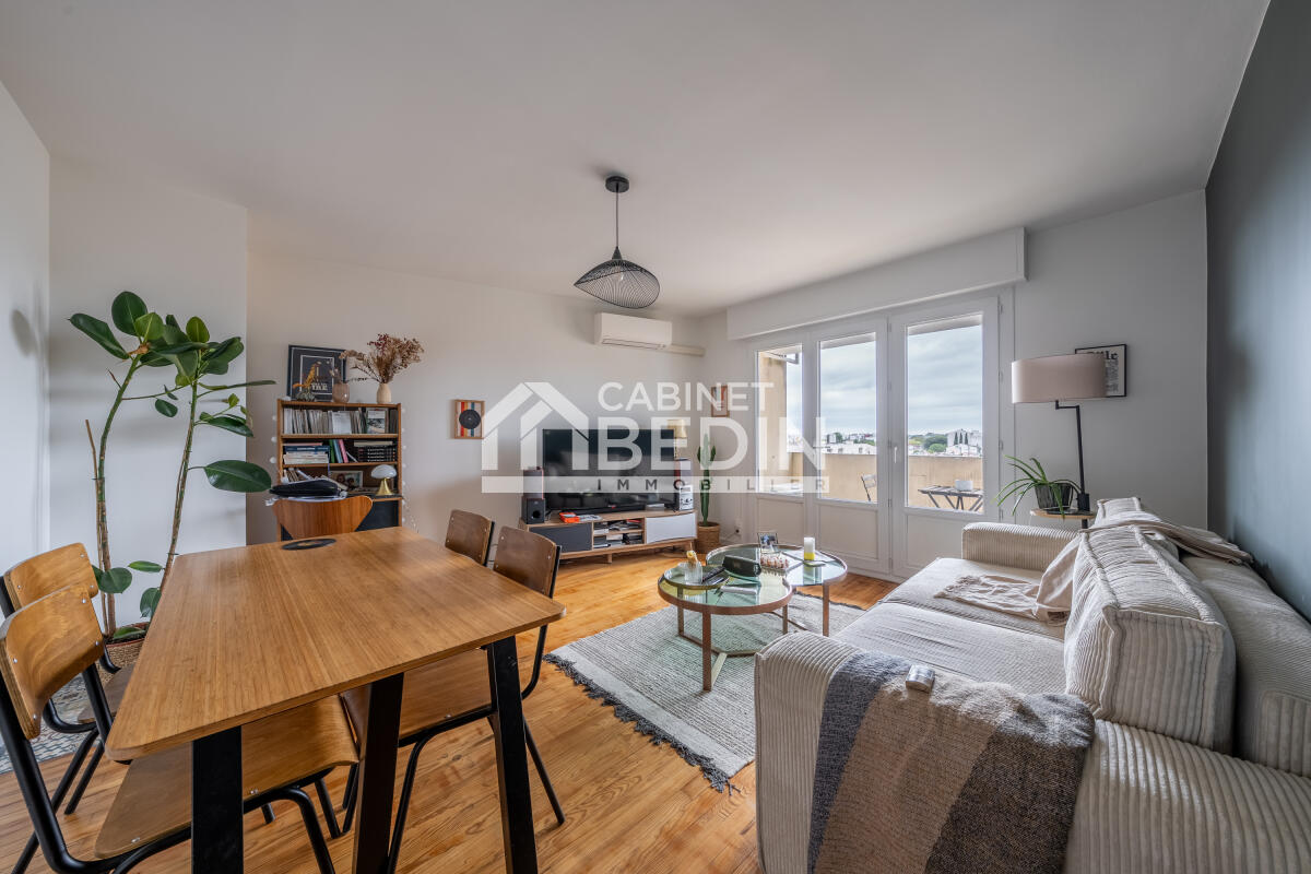 3 bedrooms Apartment in Talence, France No. 342885