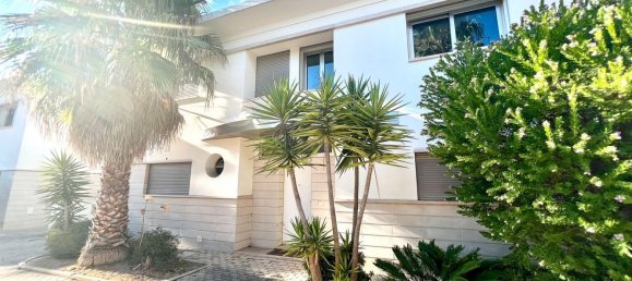 3 Schlafzimmer Villa in Cascais, Portugal, Nr. 123575 2