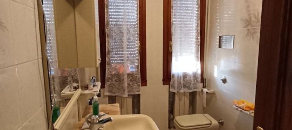 6 chambres Villa à Santa Maria di Sala, Italy No. 315843 9