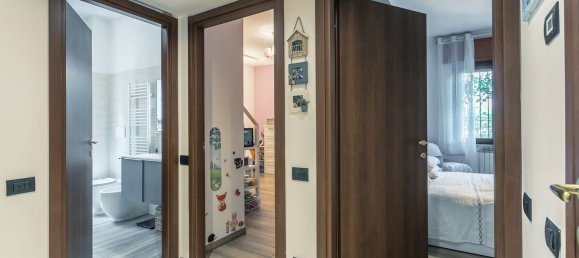 3غرفة منزل في Segrate, Italy رقم 264890 20