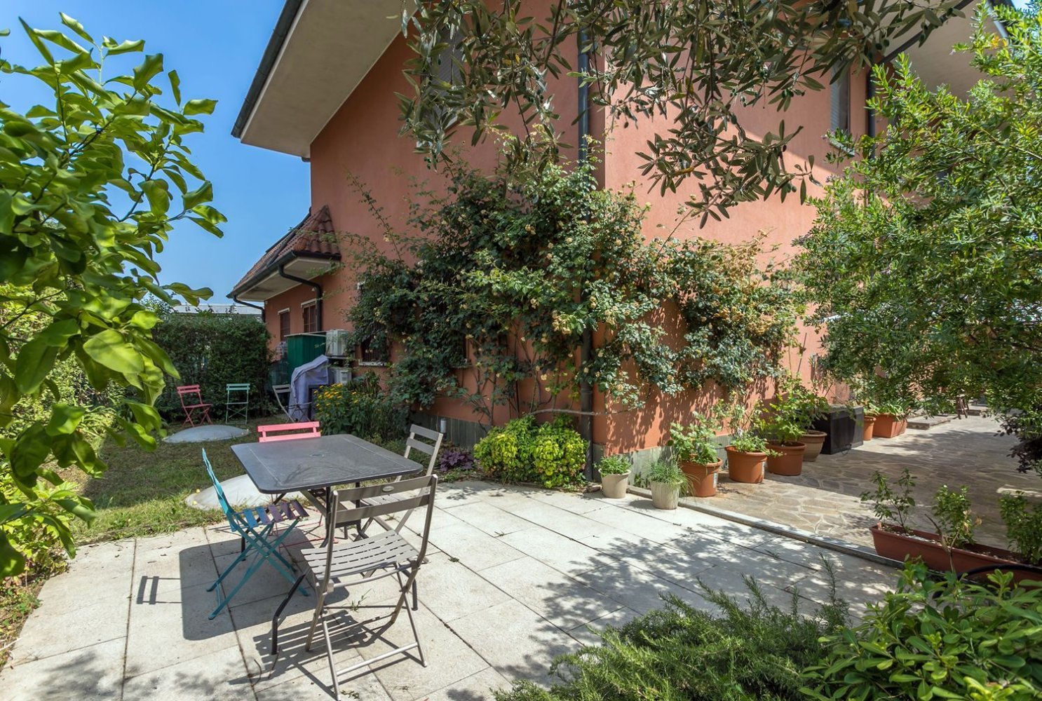 3غرفة منزل في Segrate, Italy رقم 264890