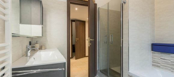 3غرفة منزل في Segrate, Italy رقم 264890 26