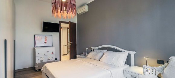 3غرفة منزل في Segrate, Italy رقم 264890 22