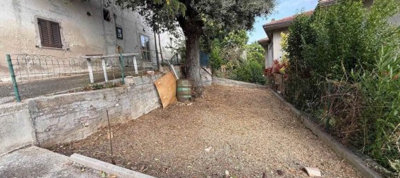 Casa de 8 divisões em Monte Porzio, Italy N.º 274873 7