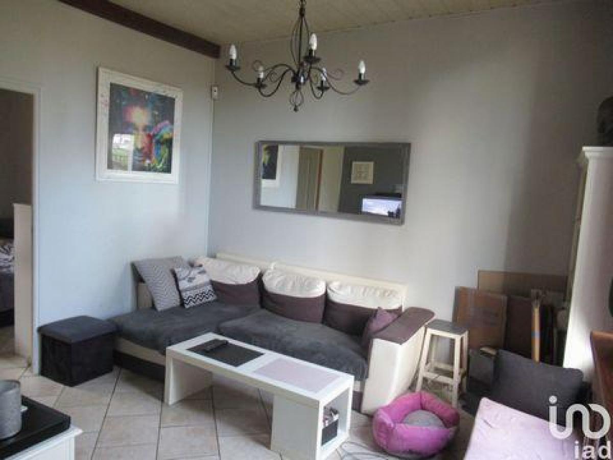 3 bedrooms House in Montataire, France No. 3598