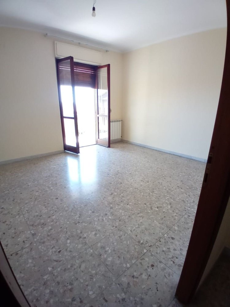 5 غرف نوم شقة في Giarre, Italy رقم 376724