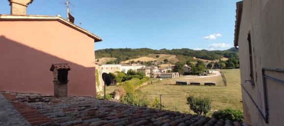 4-salle Appartement à Sant'Angelo in Vado, Italy No. 269401 10