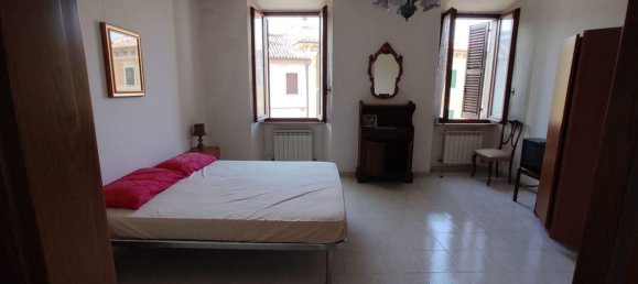 4-salle Appartement à Sant'Angelo in Vado, Italy No. 269401 5