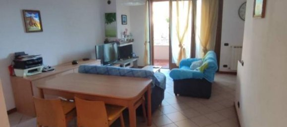 2 rooms Apartment in Dizzasco, Italy No. 157866 3