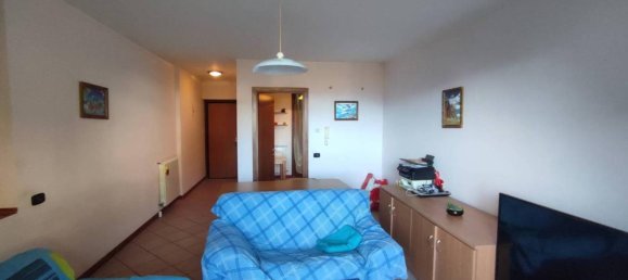 2 rooms Apartment in Dizzasco, Italy No. 157866 5
