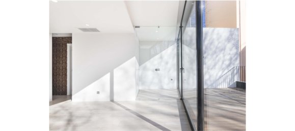 447m² Building in Lisbon, Portugal No. 111916 7