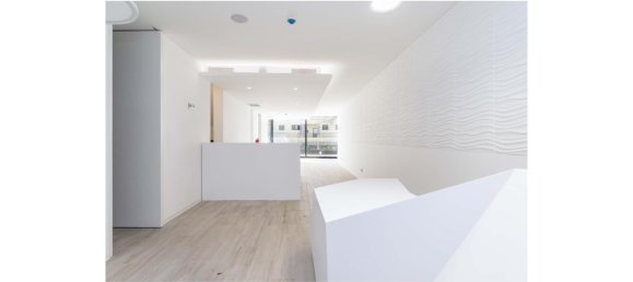 447m² Building in Lisbon, Portugal No. 111916 30