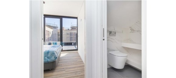 447m² Building in Lisbon, Portugal No. 111916 16