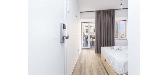 447m² Building in Lisbon, Portugal No. 111916 23