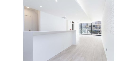 447m² Building in Lisbon, Portugal No. 111916 6