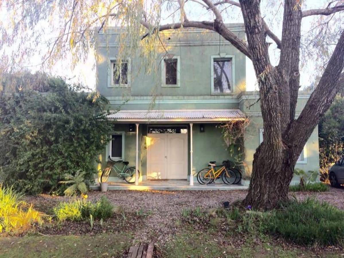 Дом с 3 спальнями в Пилар, Аргентина № 70135