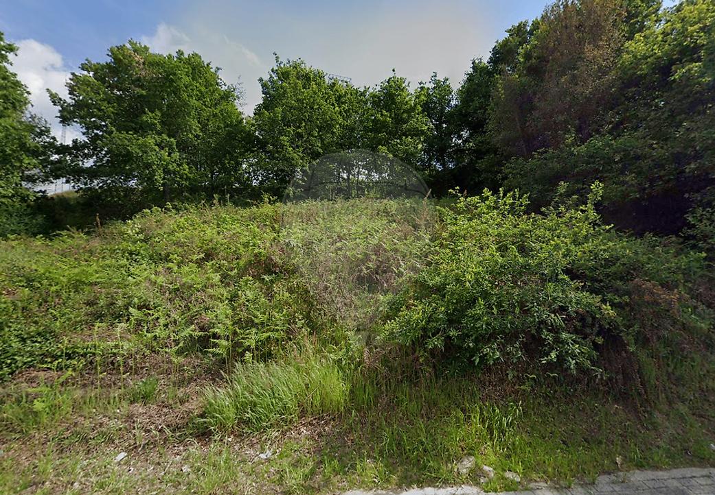 Земельный участок 400м² в Фреамунде, Португалия № 218630