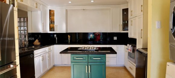 3 chambres duplex à vendre à Miami, Miami-Dade, Florida, USA № 614721 3