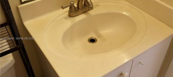 3 chambres duplex à vendre à Miami, Miami-Dade, Florida, USA № 614721 5