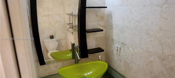 3 chambres duplex à vendre à Miami, Miami-Dade, Florida, USA № 614721 19