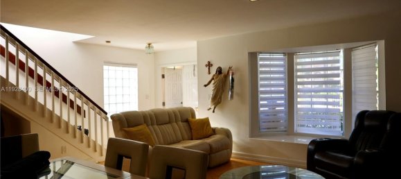 3 chambres duplex à vendre à Miami, Miami-Dade, Florida, USA № 614721 23