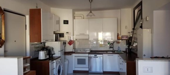 2 bedrooms Apartment in Taggia, Italy No. 253544 3